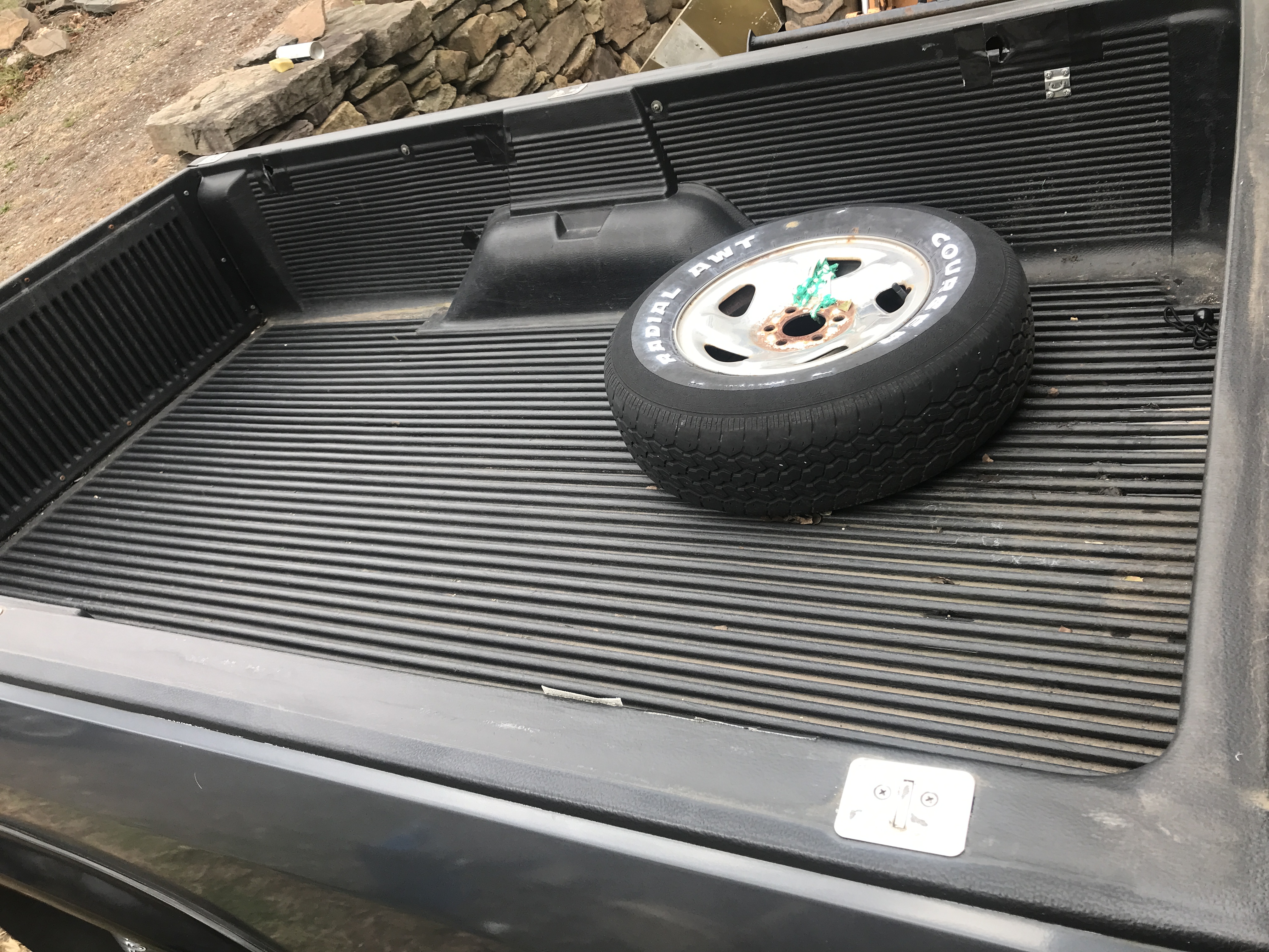 1991 Dodge Dakota Pickup ONE OWNER 117K 8 foot bed and roomy bench seating NICE — photo 26